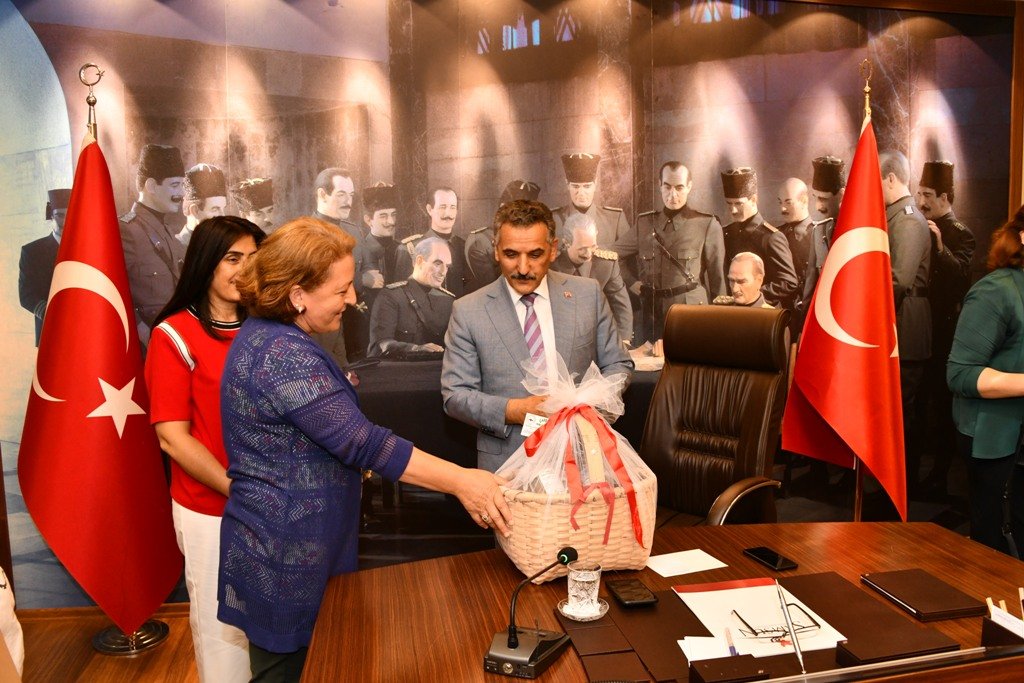 Kadının üretimini önemsiyoruz